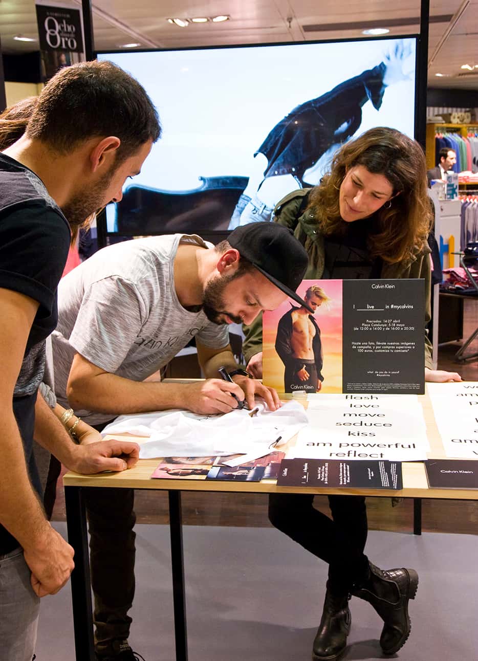 Interactividad y participación de clientes para el evento de Calvin Klein