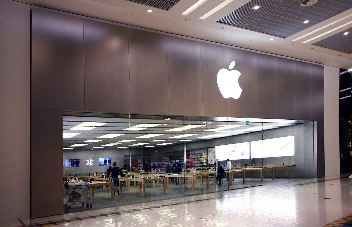 Proyecto de restauración en tiendas Apple