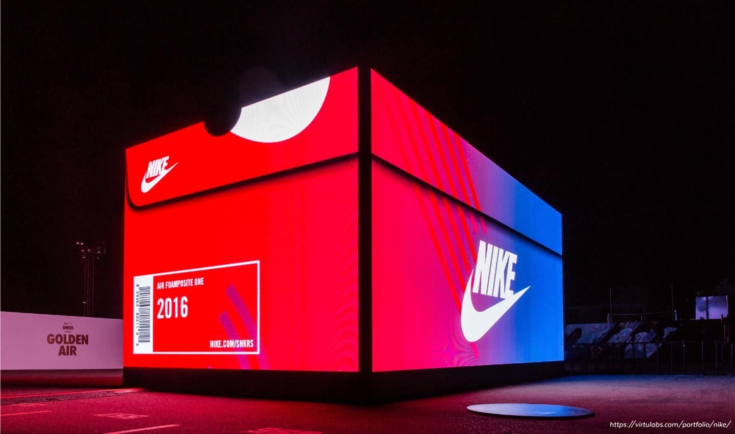 Pop-up store con forma de caja de Nike