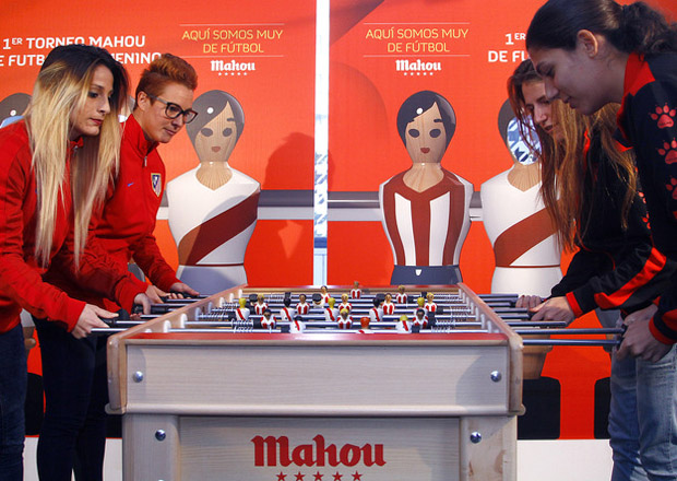 Futbolín personalizado para el evento de Mahou