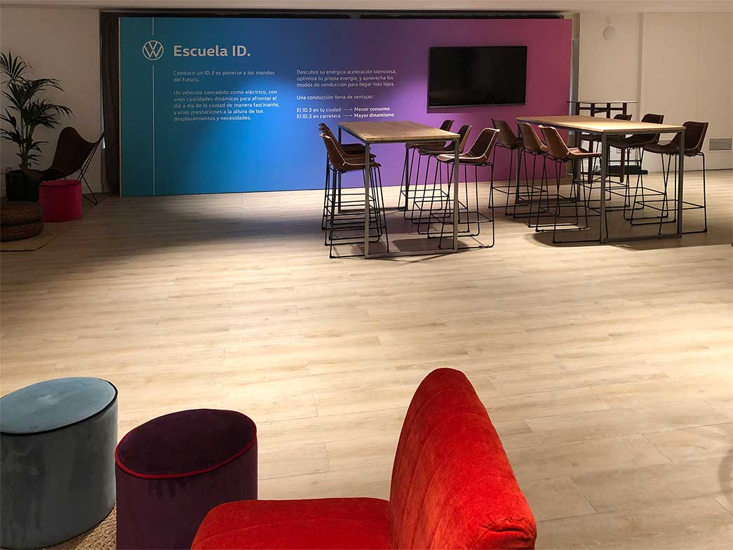 instore-clientes-volkswagen-impresion-gran-formato-evento