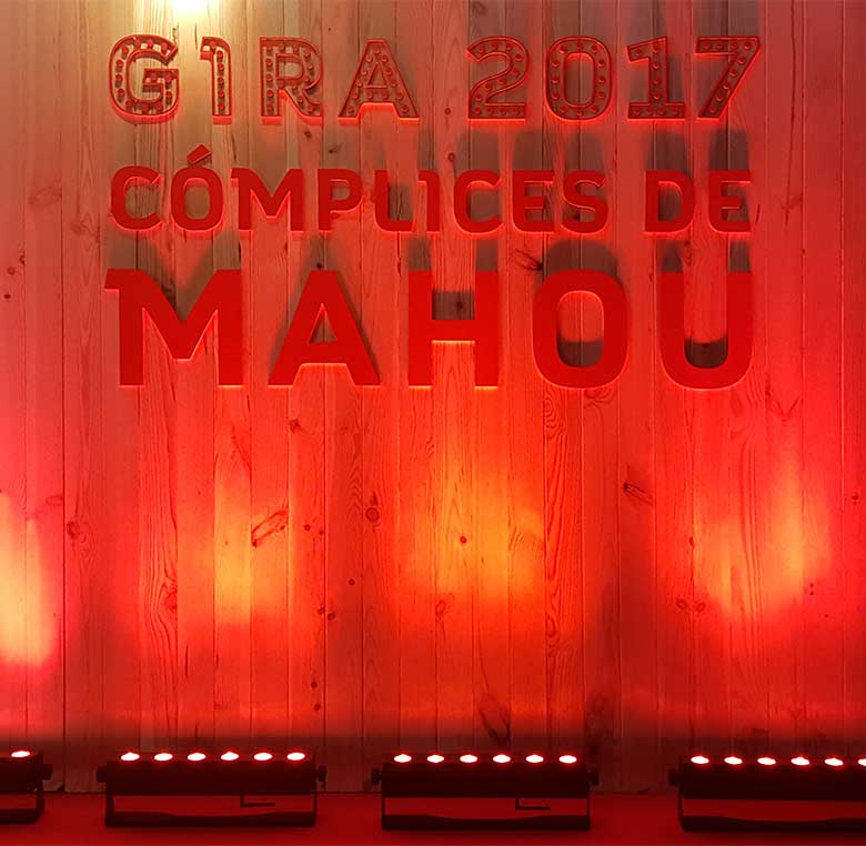 Iluminación para evento de marca Mahou.