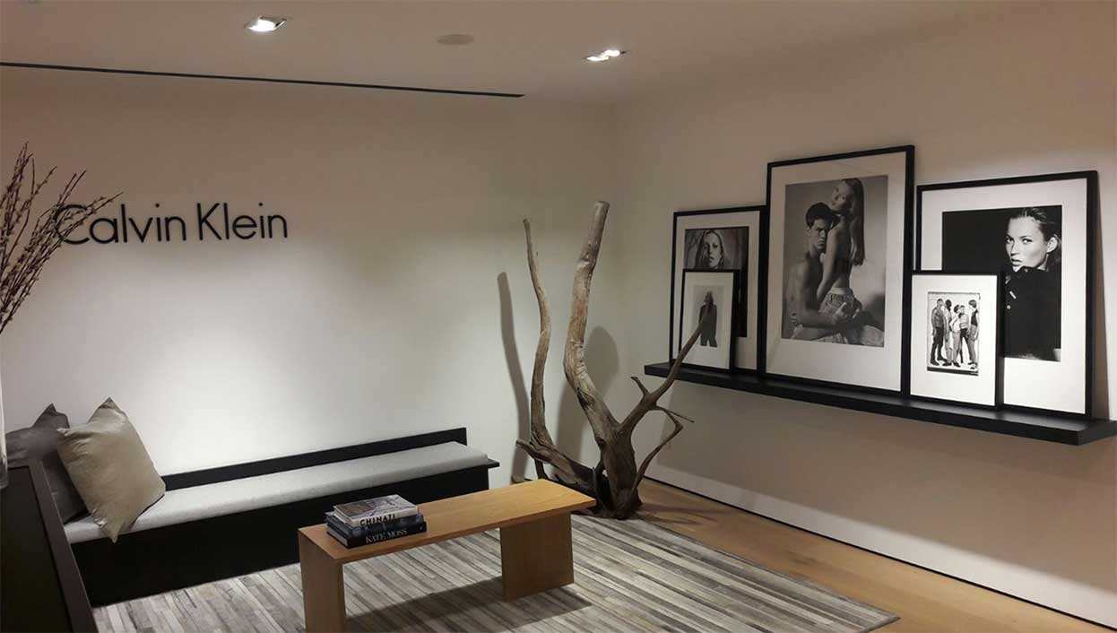 Decoración de oficinas con una impresión en vinilo para Calvin Klein