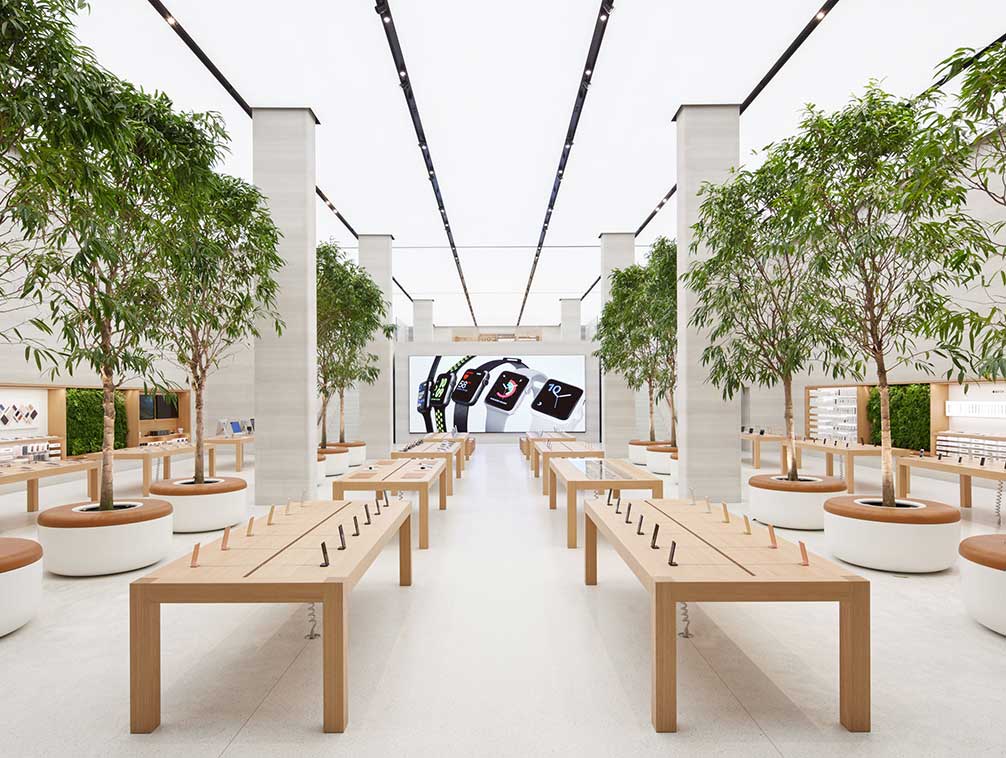 Interior de una tienda Apple en San Francisco, California