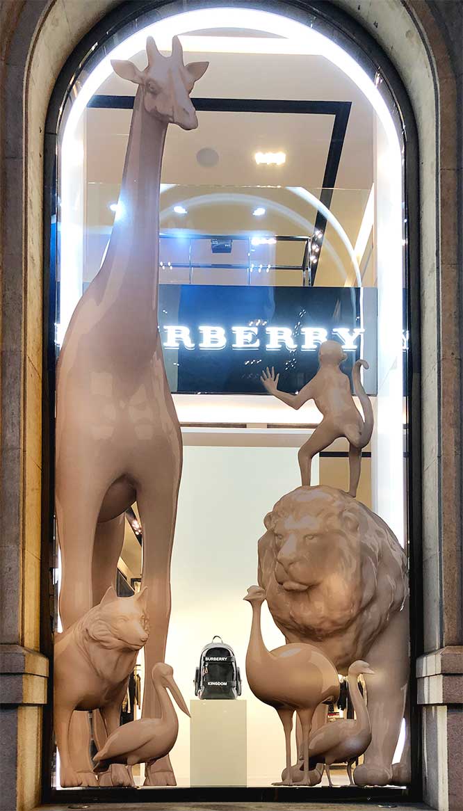 Escaparate para una tienda Burberry en Barcelona