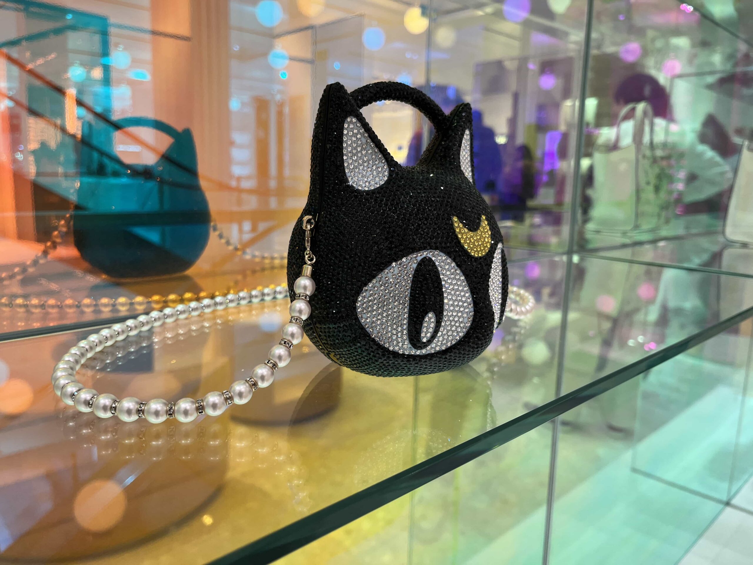 Decoración para un pop up de Jimmy Choo x Sailor Moon