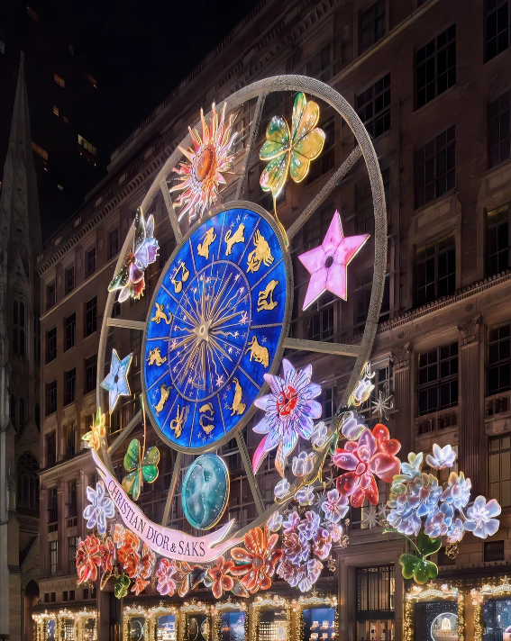 Boutique de Dior, 5th Avenue New York. Escaparates de Navidad.