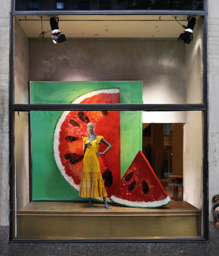 Escaparate de Anthropologie campaña de verano en Nueva York