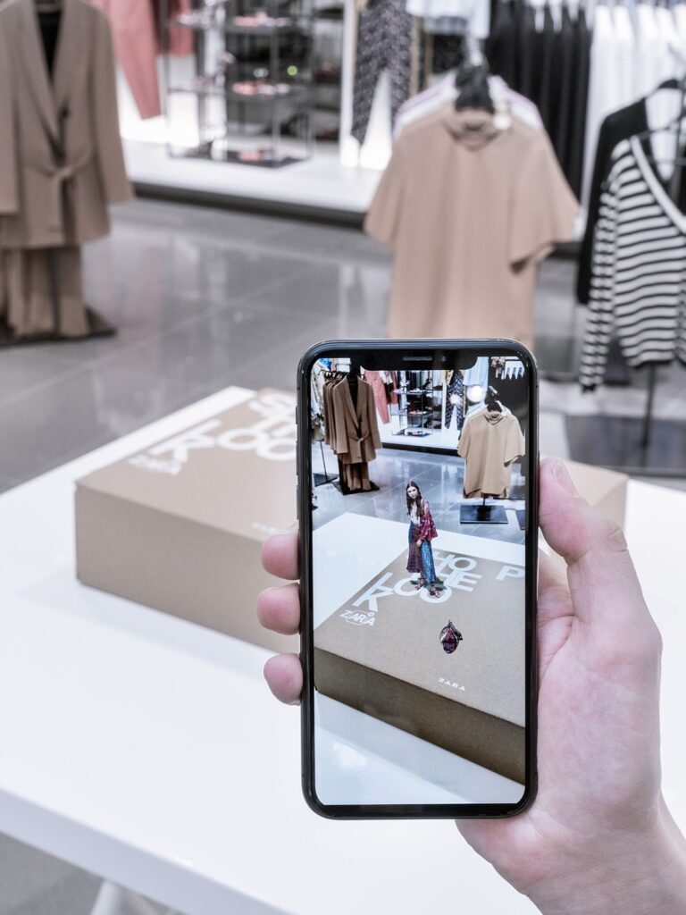 Utilizacion de IA. Fotos pertenecientes a la tienda de ZARA en Milán, que abrió sus puertas en 2018.