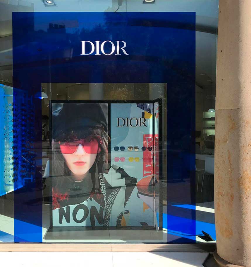 Producción e instalación PLV para Dior