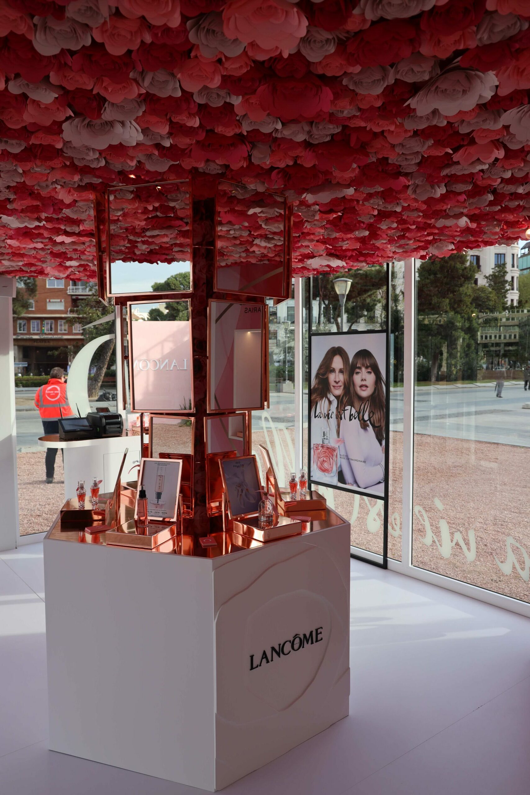 Decoración Rosa Centifolia, fragancias Lancôme