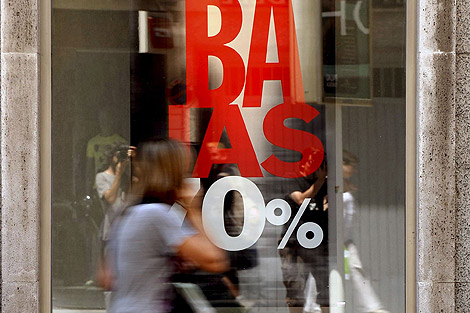 Escaparatismo para rebajas de verano